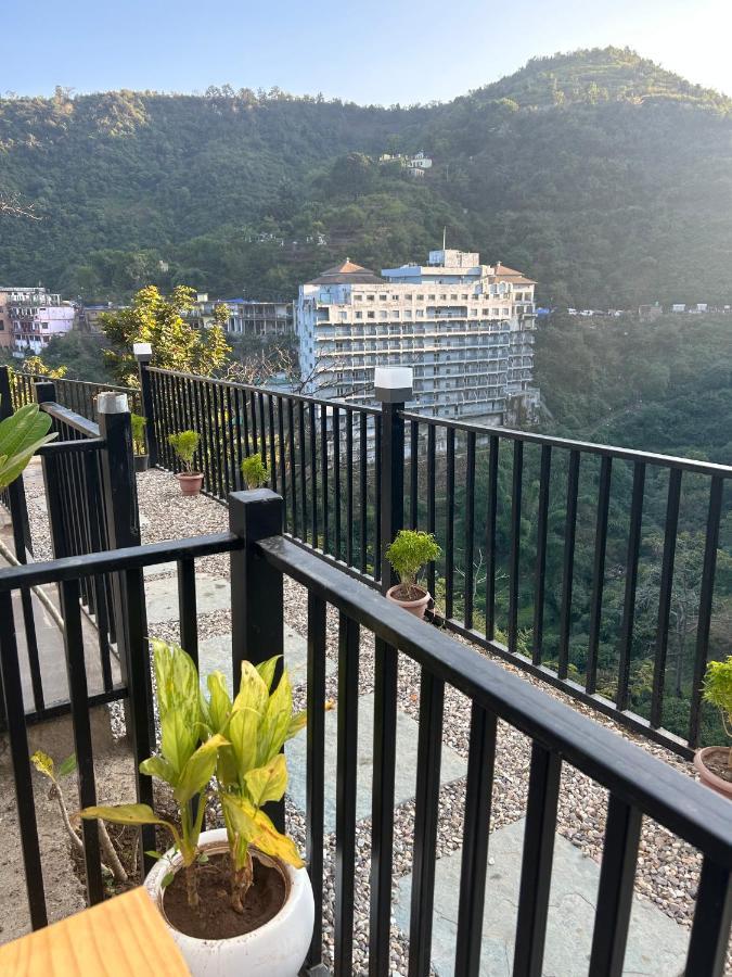 The Alchemist House Hotel Rishīkesh Exterior foto